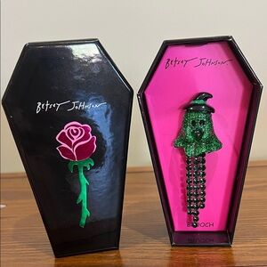 Betsey Johnson | Witch Brooch